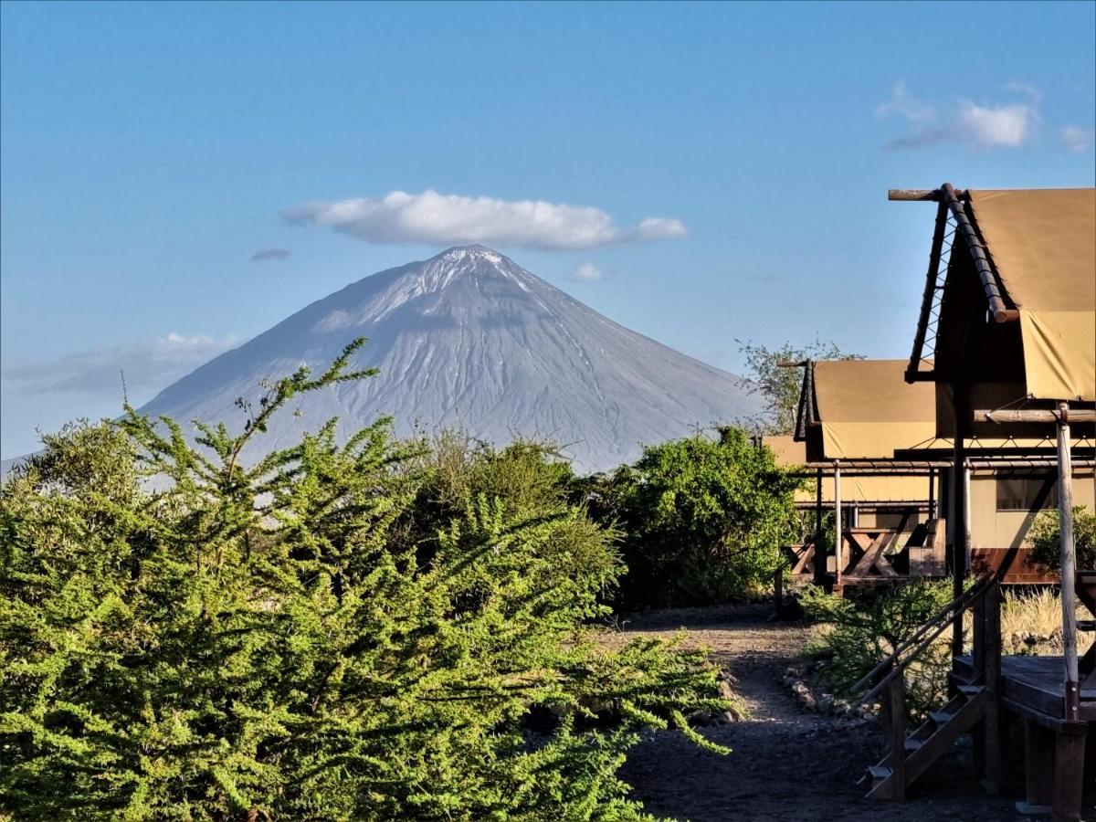 Africa Safari Lake Natron Mtowabaga 외부 사진